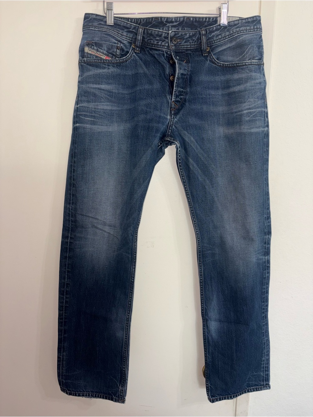 Diesel Waykee regular straight-leg jeans in a faded blue stretch denim Size 33